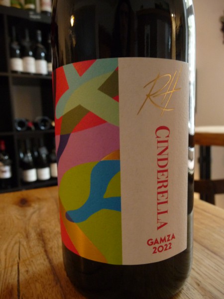 Riverine Hills Gamza "Cinderella" 2022